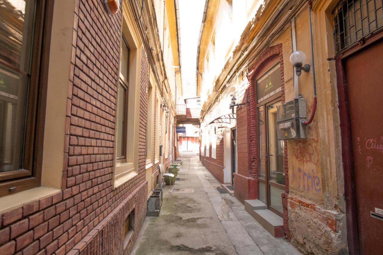 Отель Barrique Chambers Брашов Экстерьер фото